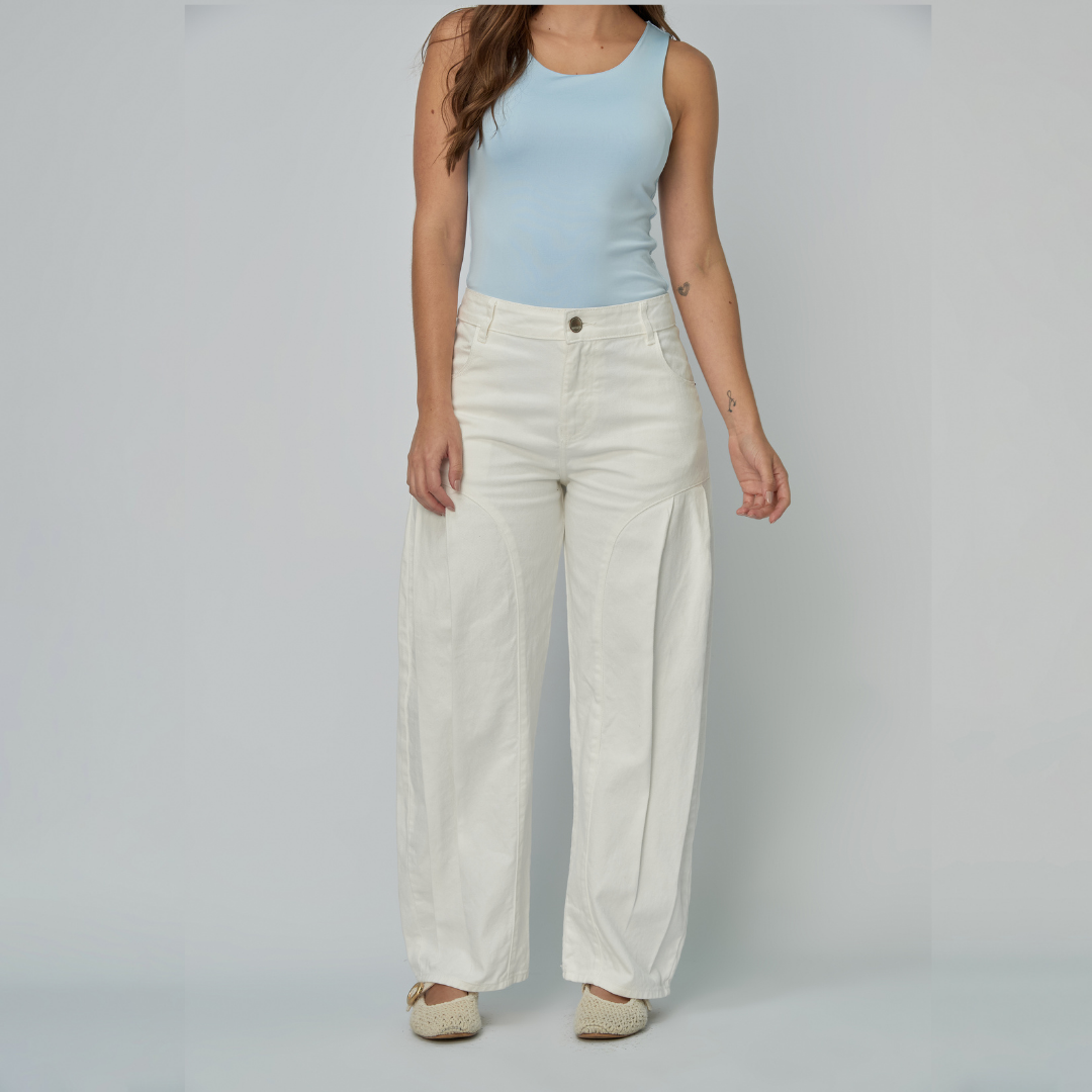 REF: 552891 Jean dama Barrel Straight rígido con prenses laterales, color Ivory