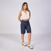 Ref: 556252 Bermuda rígida en denim azul oscuro