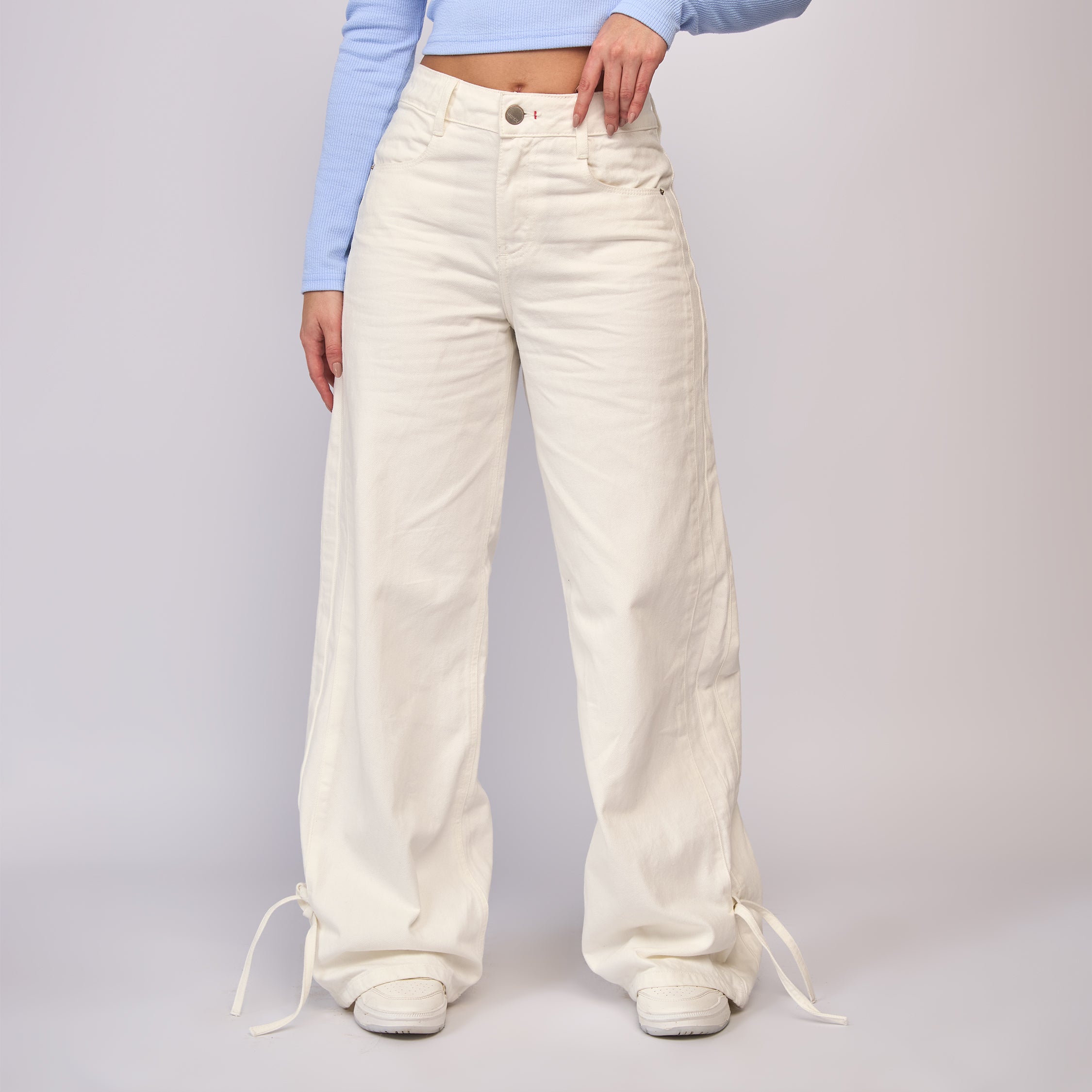 Ref: 552833 Jean dama wide leg tiro alto rígido con cordón en bota, color Ivory