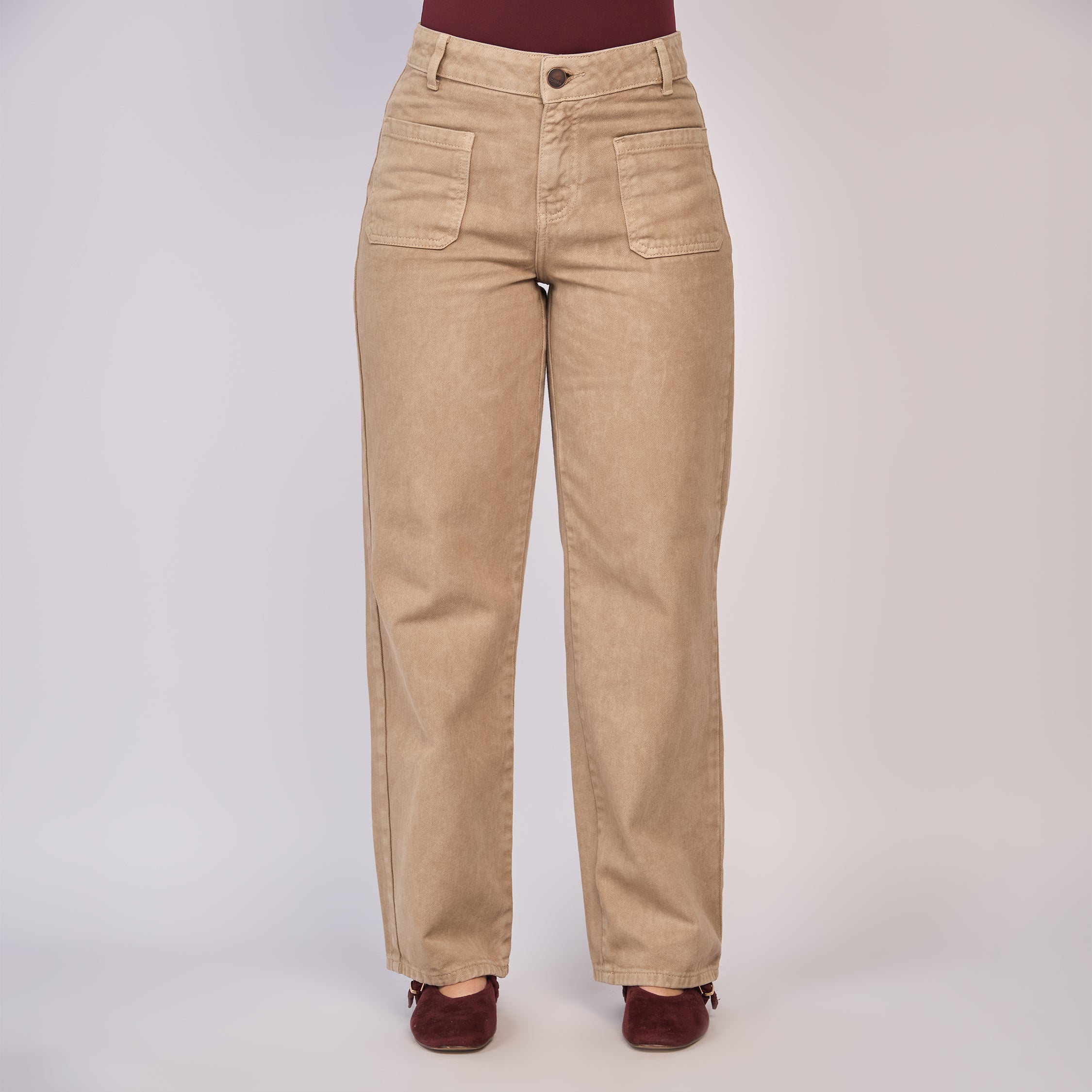 REF: 552837 Jean dama straight tiro alto rígido con bolsillos cuadrados, color Kaki
