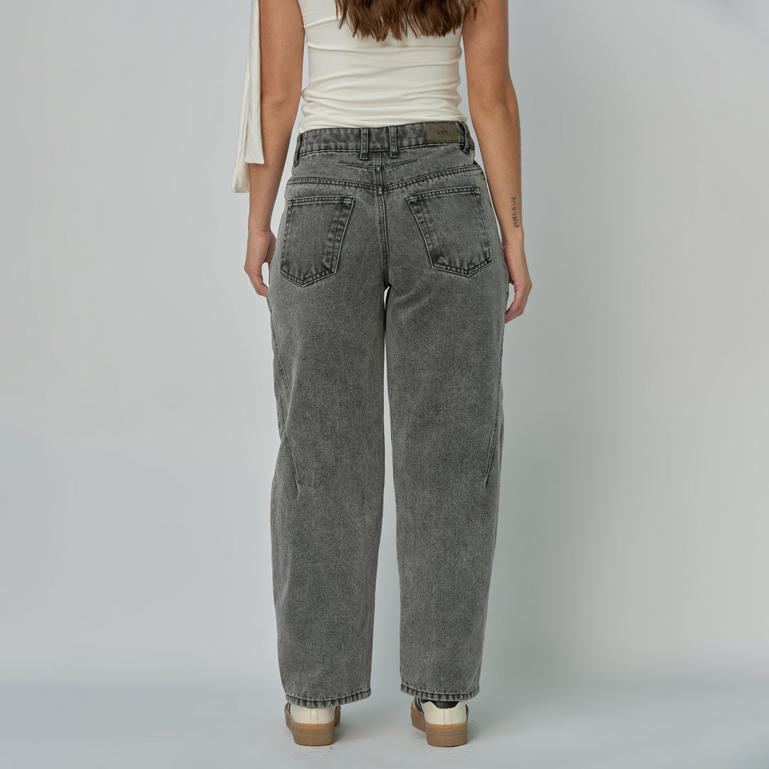 REF: 552892 Jean dama Barrel Straight rígido con costuras diagonales, color Gris claro