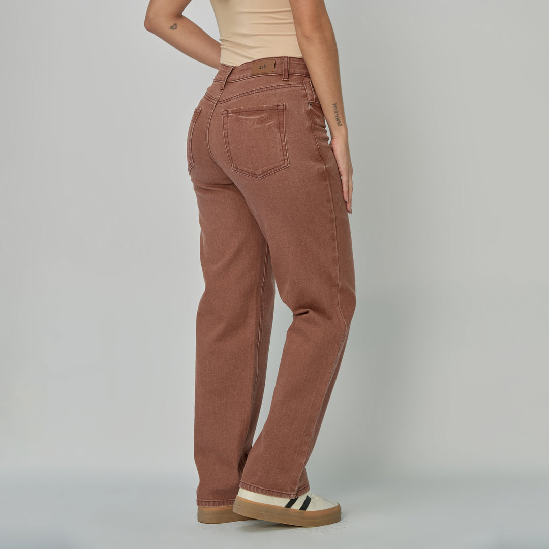 REF: 552938 Jean dama Straight tiro alto licrado, color Vino