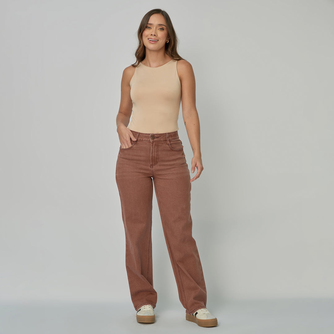 REF: 552938 Jean dama Straight tiro alto licrado, color Vino
