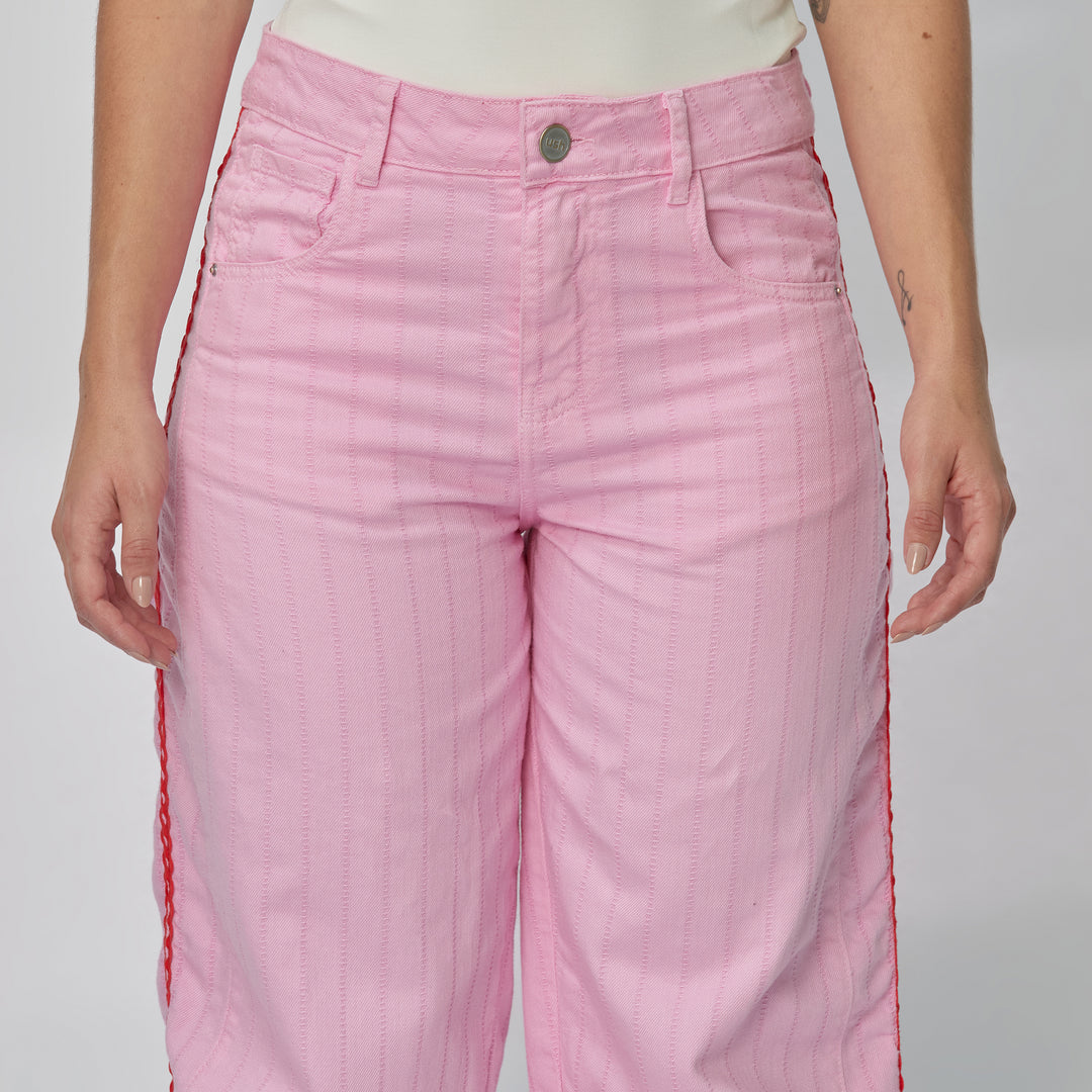 REF: 552895 Jean dama barrel straight rígido, color Rosado
