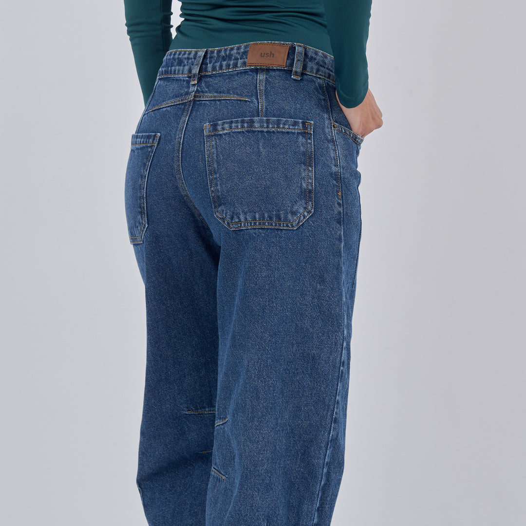 REF: 552890 Jean dama Barrel Straight rígido con detalle de costuras, color Azul medio