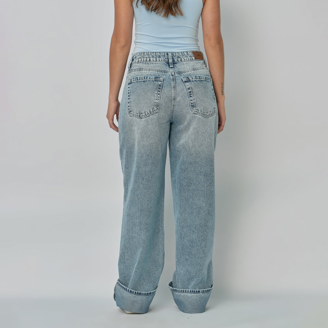 Ref: 552861 Jean dama straight tiro alto rígido, color Azul claro