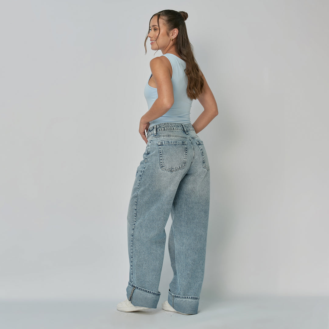 Ref: 552861 Jean dama straight tiro alto rígido, color Azul claro