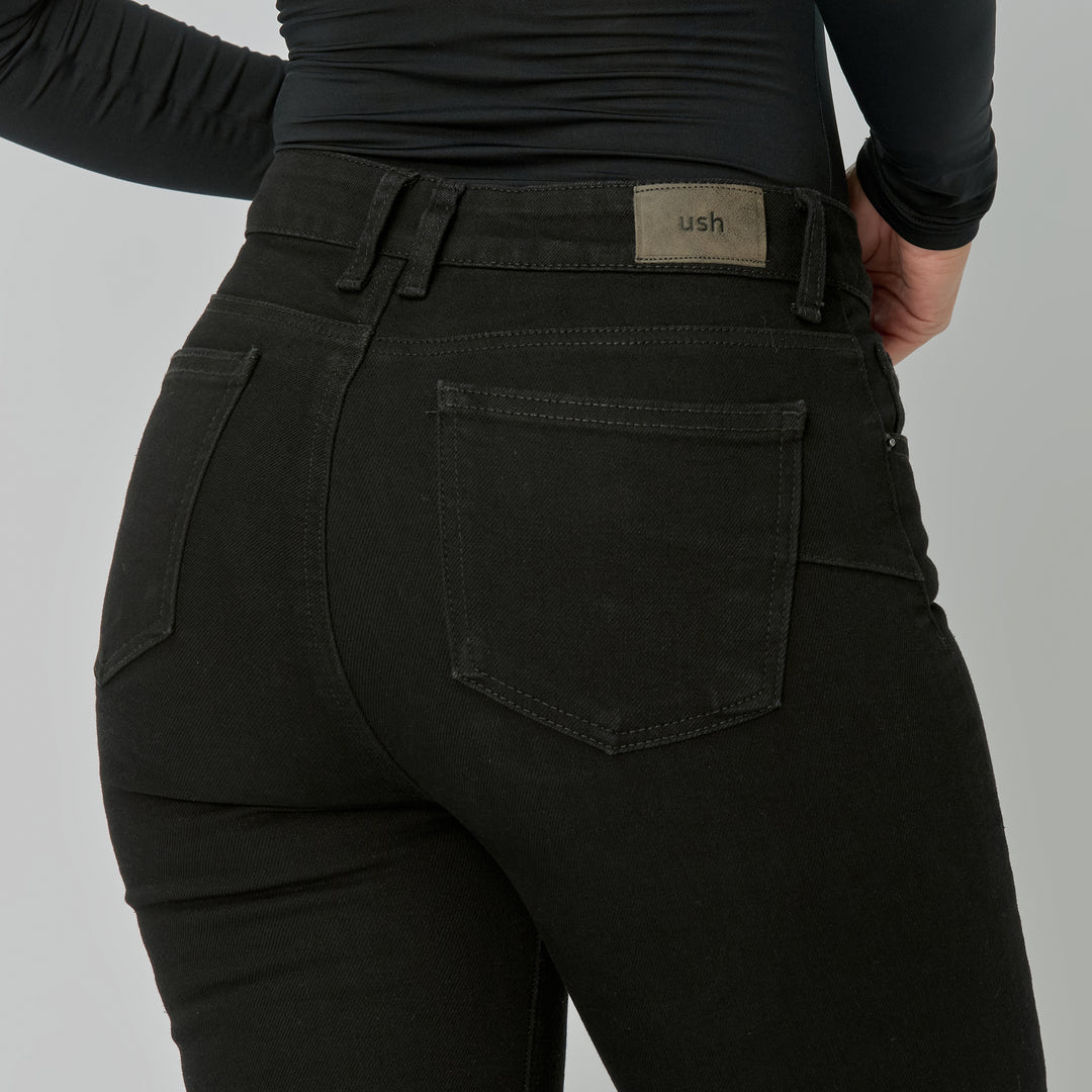REF: 552924 Jean dama Straight tiro medio licrado. color Negro