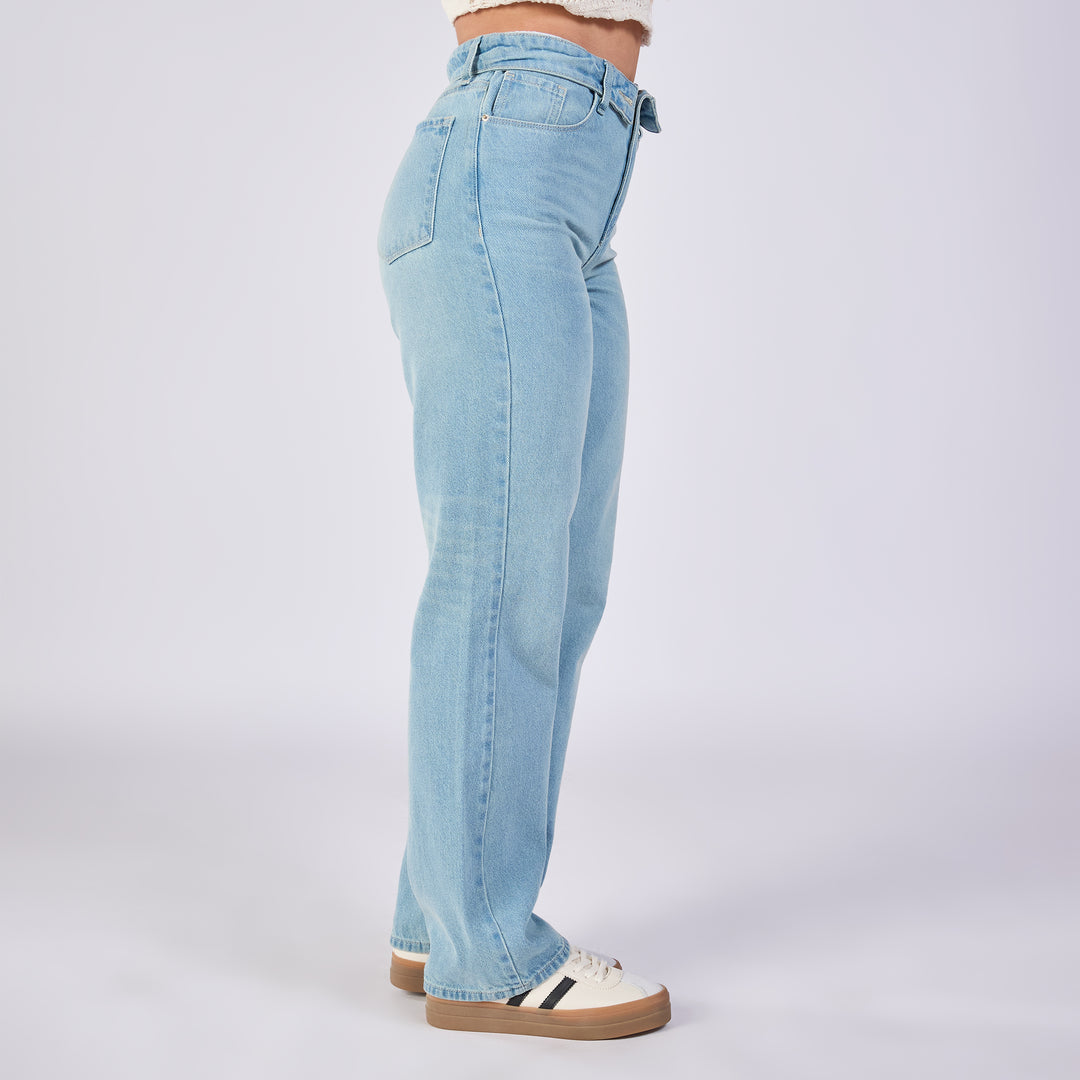 JEAN STRAIGHT BOOT TIRO MEDIO REF: 552695