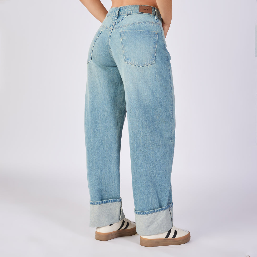 Ref: 552692 Jean barrel rígido tiro medio 100% algodón, color azul dirty