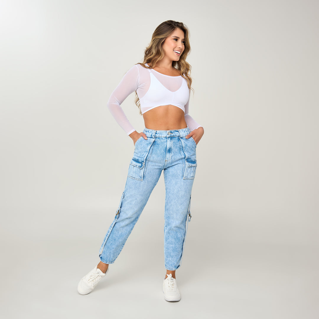 REF: 552547 Jean cargo bota recta tiro alto en denim rígido, color azul claro