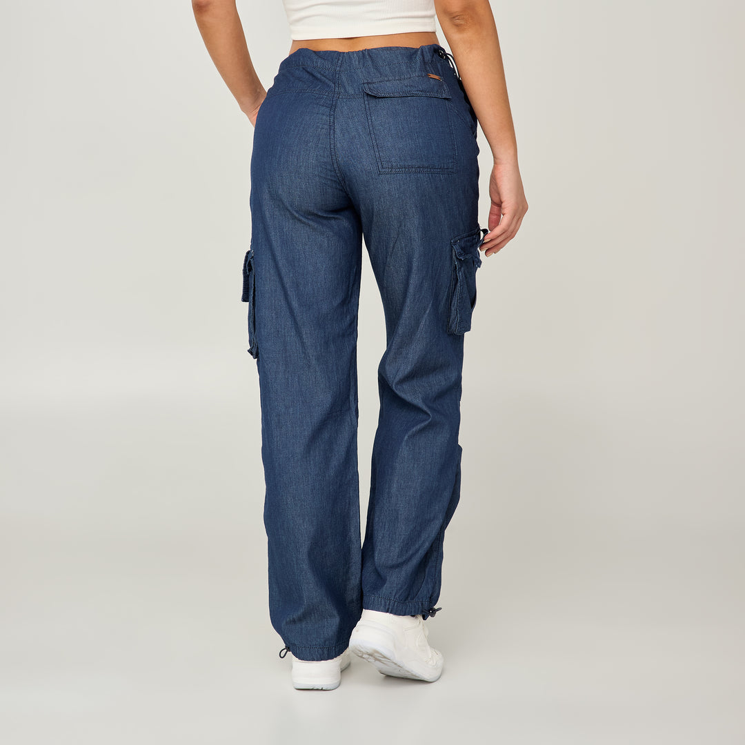 REF: 552554 Jean cargo tiro alto bota recta en denim rígido liviano, color azul oscuro