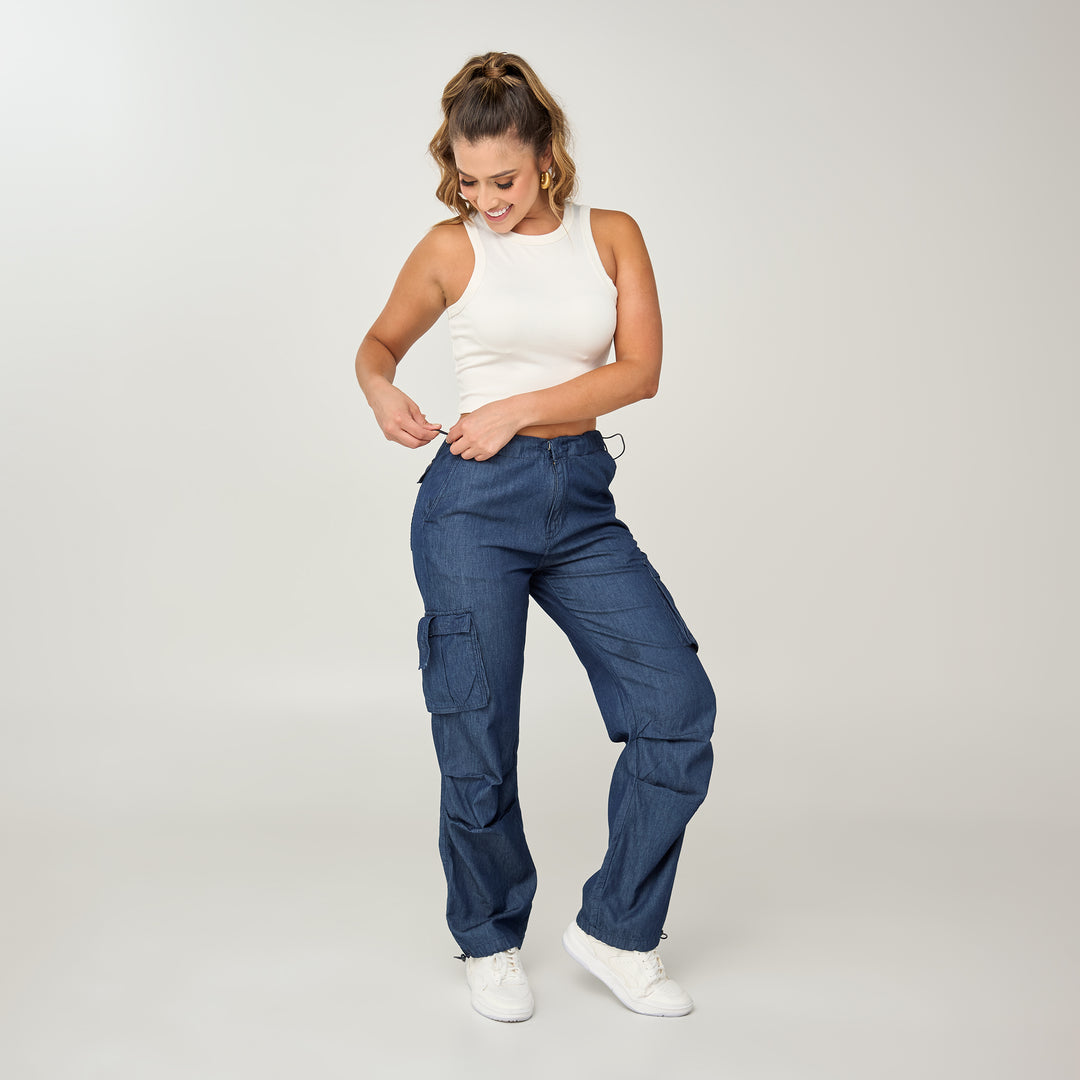 REF: 552554 Jean cargo tiro alto bota recta en denim rígido liviano, color azul oscuro