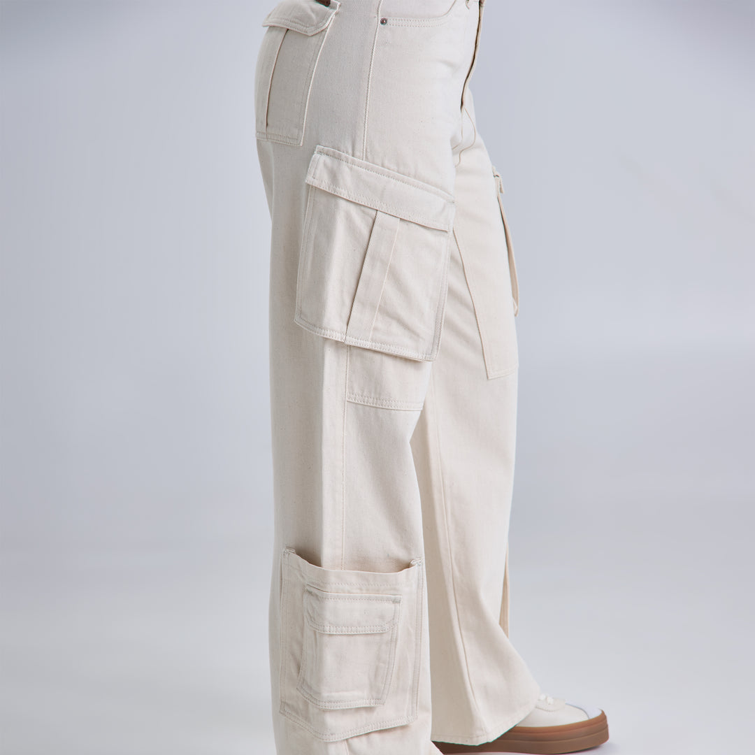 Ref: 552586 Jean colombiano cargo wide leg tiro alto en denim rígido, color Ivory