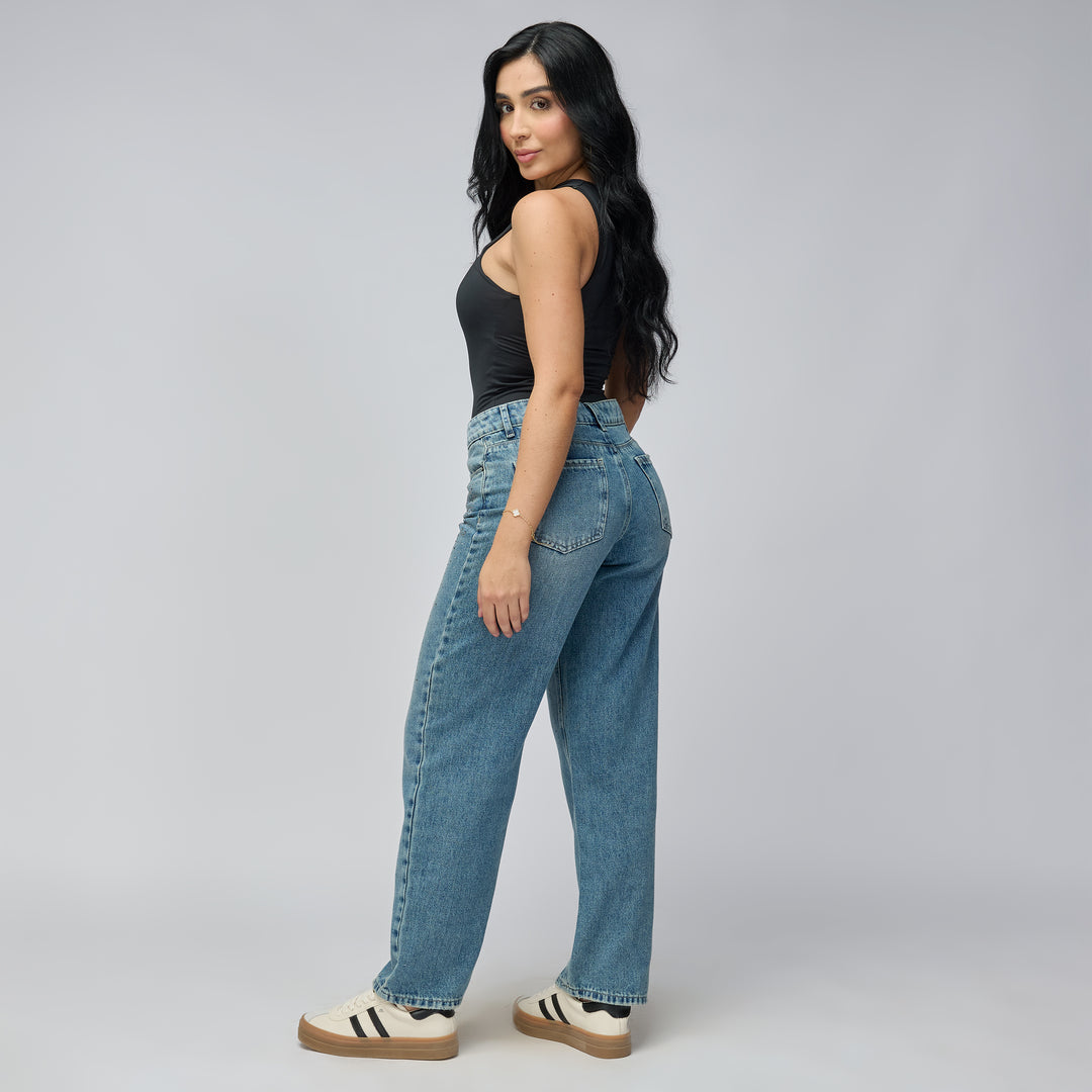 REF: 552780 Jean straight tiro alto en denim rígido 100% algodón, color azúl medio