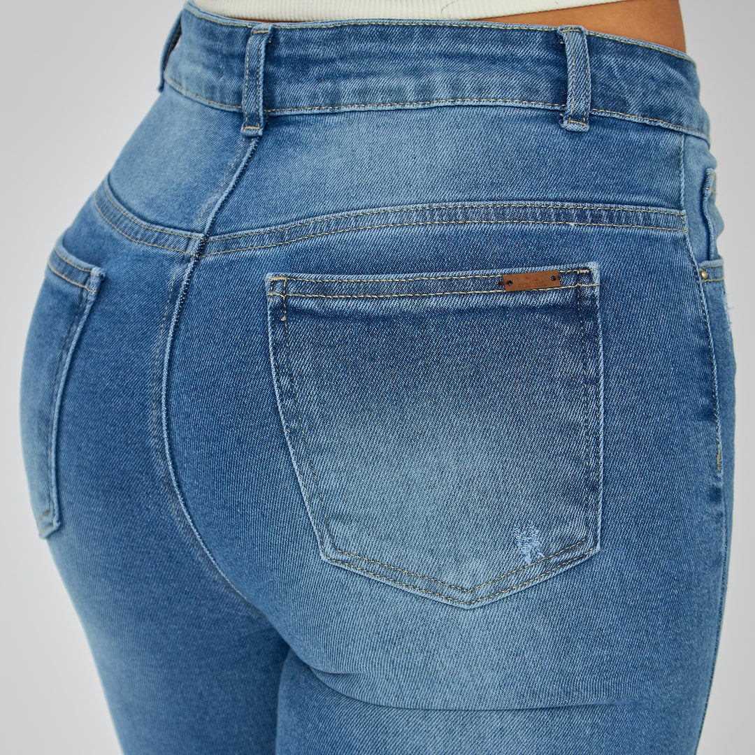 Ref: 552600 Jean tiro alto bota slim en denim stretch, color azul medio