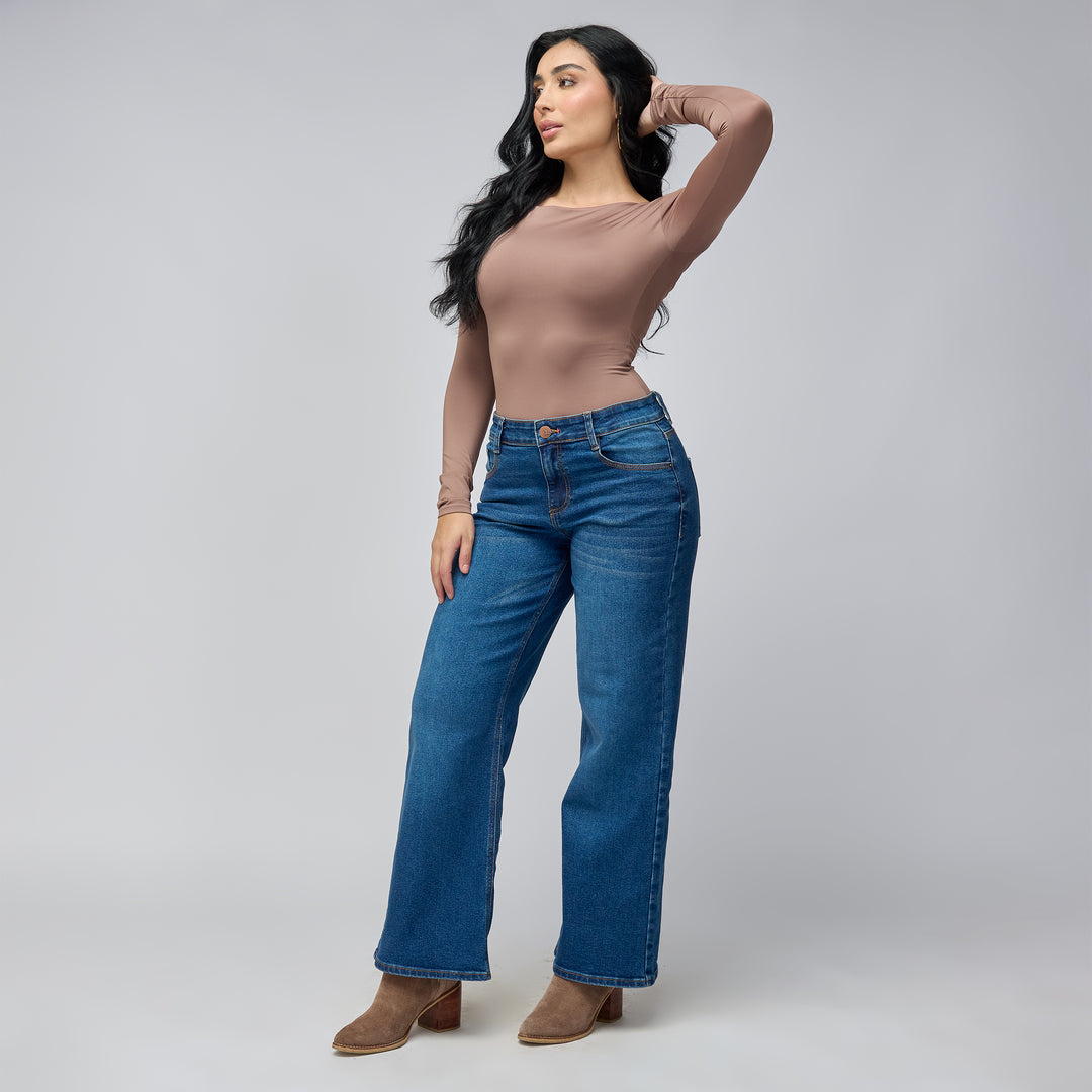 Ref: 552744 Jean vaquero flare tiro medio en denim licrado, color azul oscuro