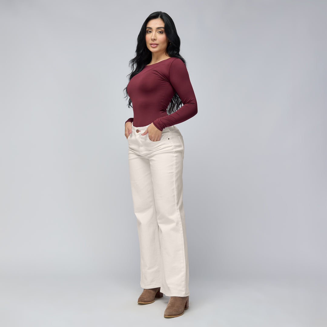 Ref: 552782 Jean vaquero flare tiro medio en denim licrado, color ivory
