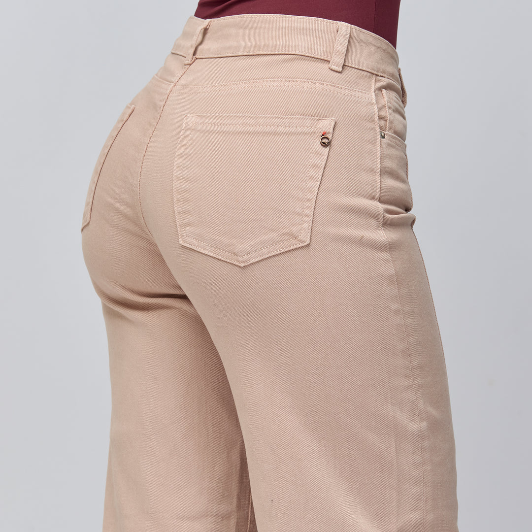 Ref: 552795 Jean wide leg tiro medio en denim licrado, color café claro