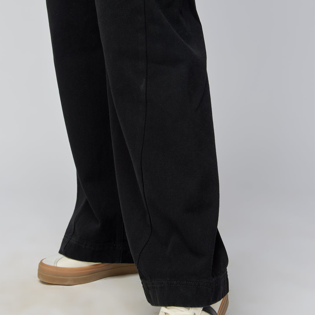 Ref: 552789 Jean wide leg tiro medio en denim rígido 100% algodón, color negro