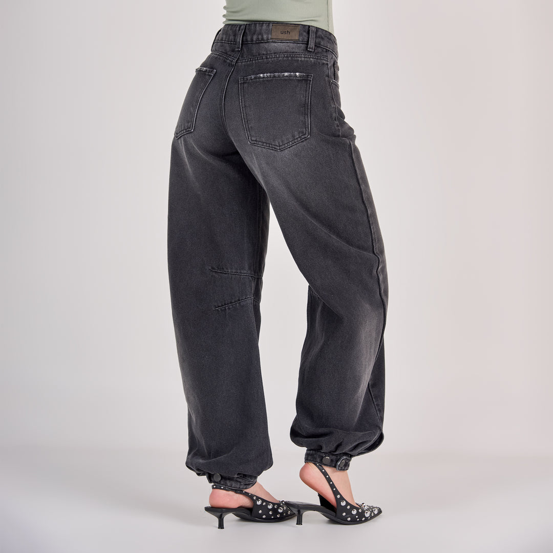 REF: 552516 Jean dama barrel straight tiro medio rígido 100% algodón, color gris oscuro