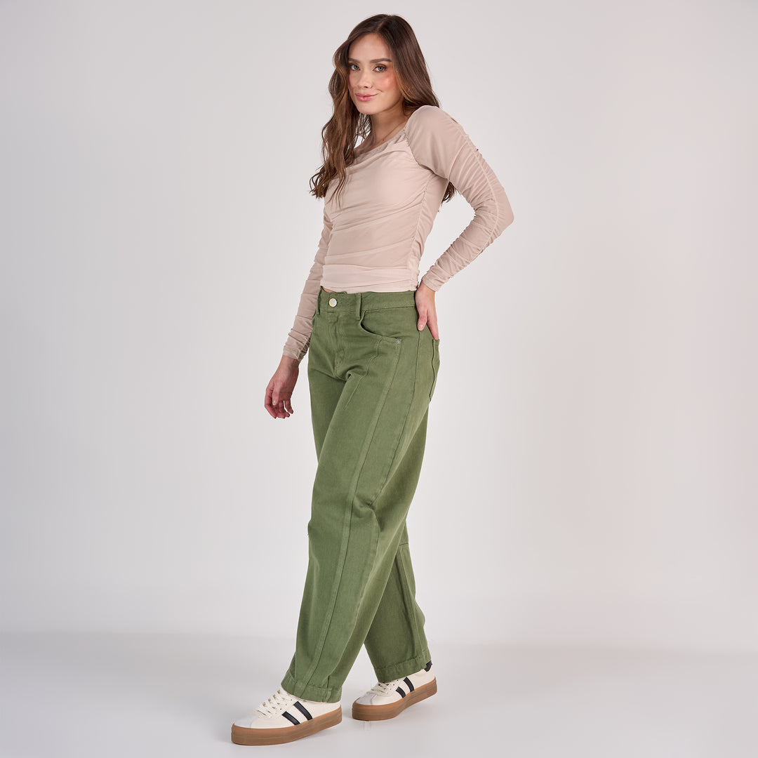 REF: 552742 Jean dama barrel tiro medio rígido 100% algodón, color verde