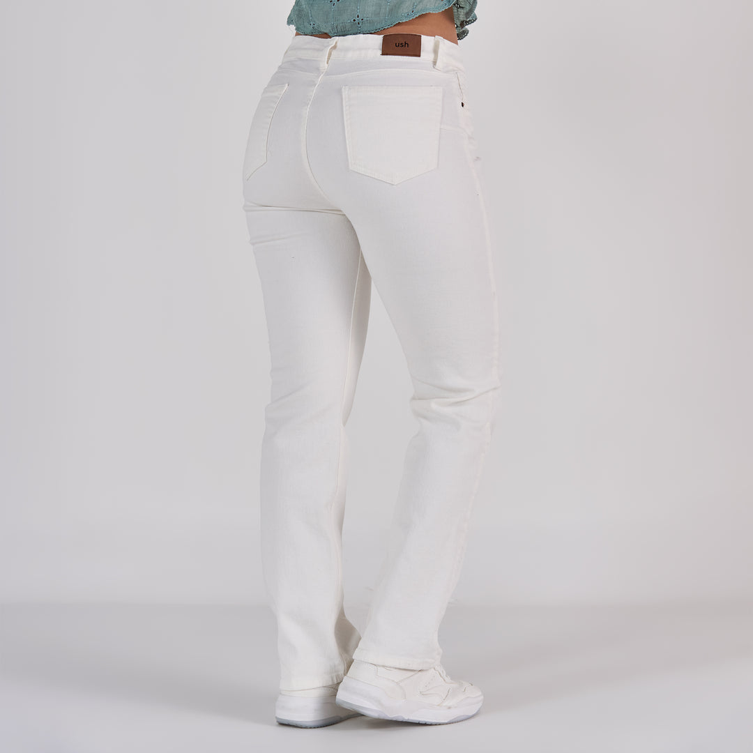 REF: 552814 Jean dama straight tiro medio licrado, color Ivory