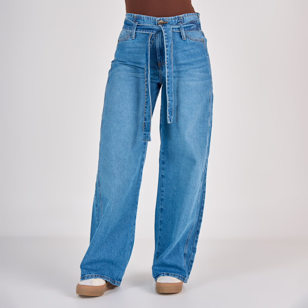 REF: 552673 Jean dama wide leg tiro alto rígido 100% algodón, color azul medio con cinturón