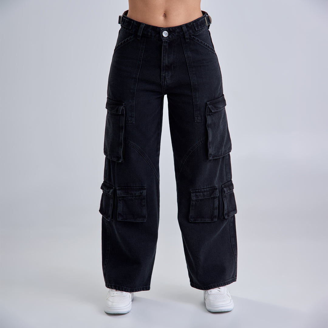 REF: 552581 Jean rígido cargo wide leg tiro alto color negro