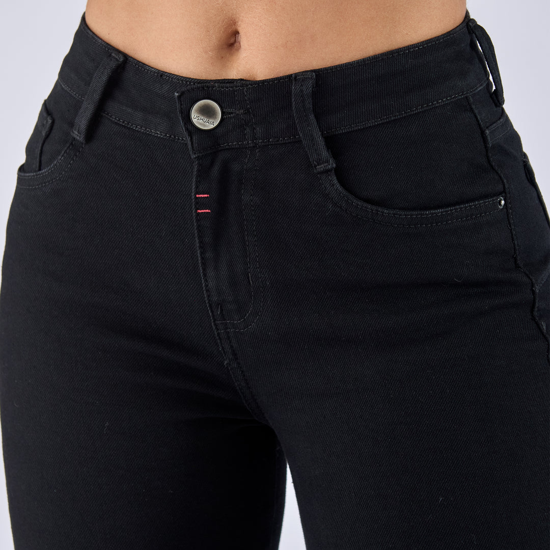 REF: 552638 Jean straight boot licrado tiro medio en denim negro