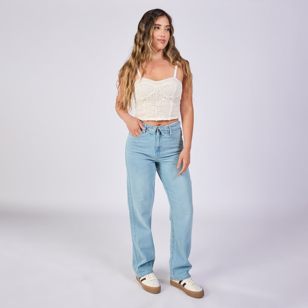 REF: 552695 Jean straight rígido tiro medio 100% algodón, color baby blue