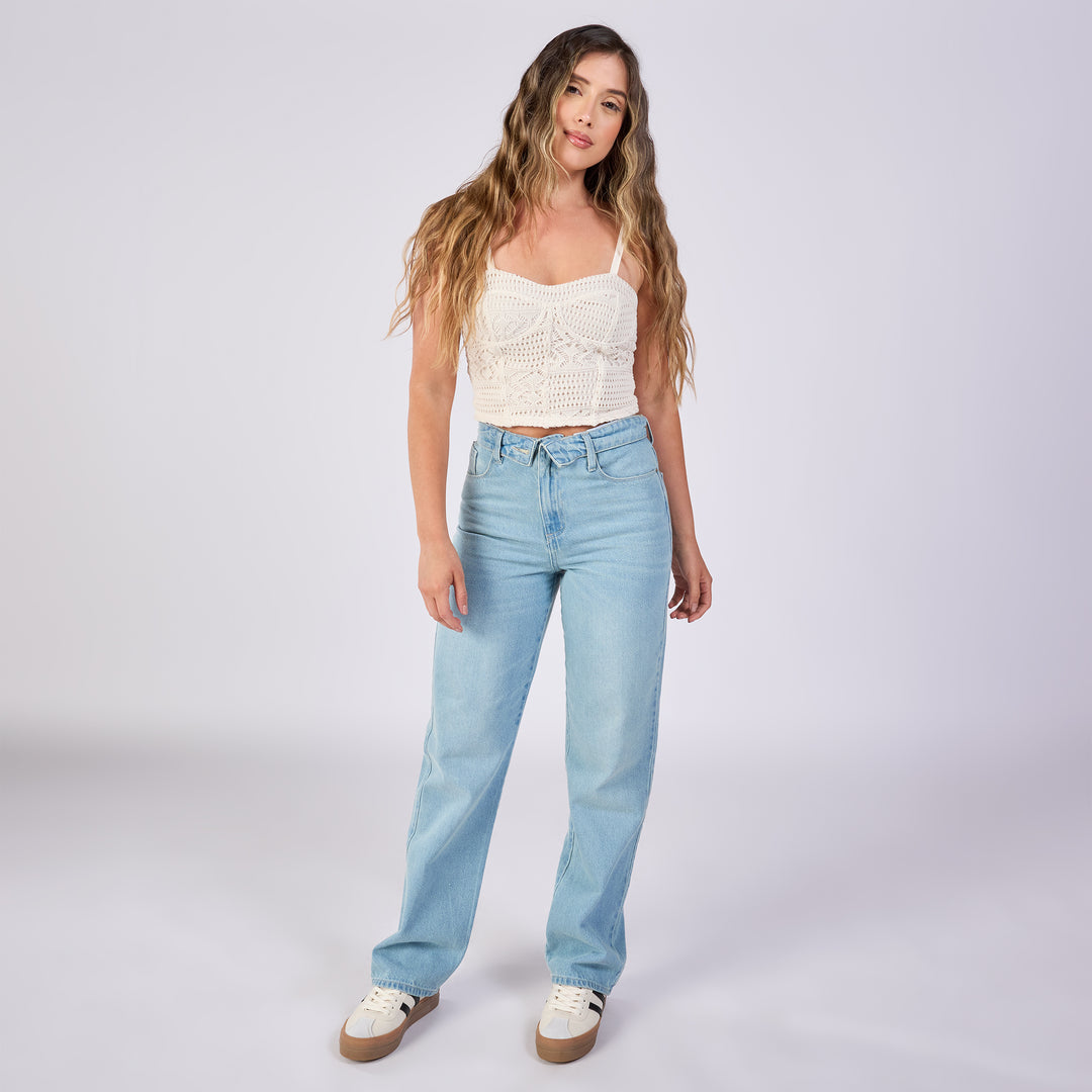 REF: 552695 Jean straight rígido tiro medio 100% algodón, color baby blue