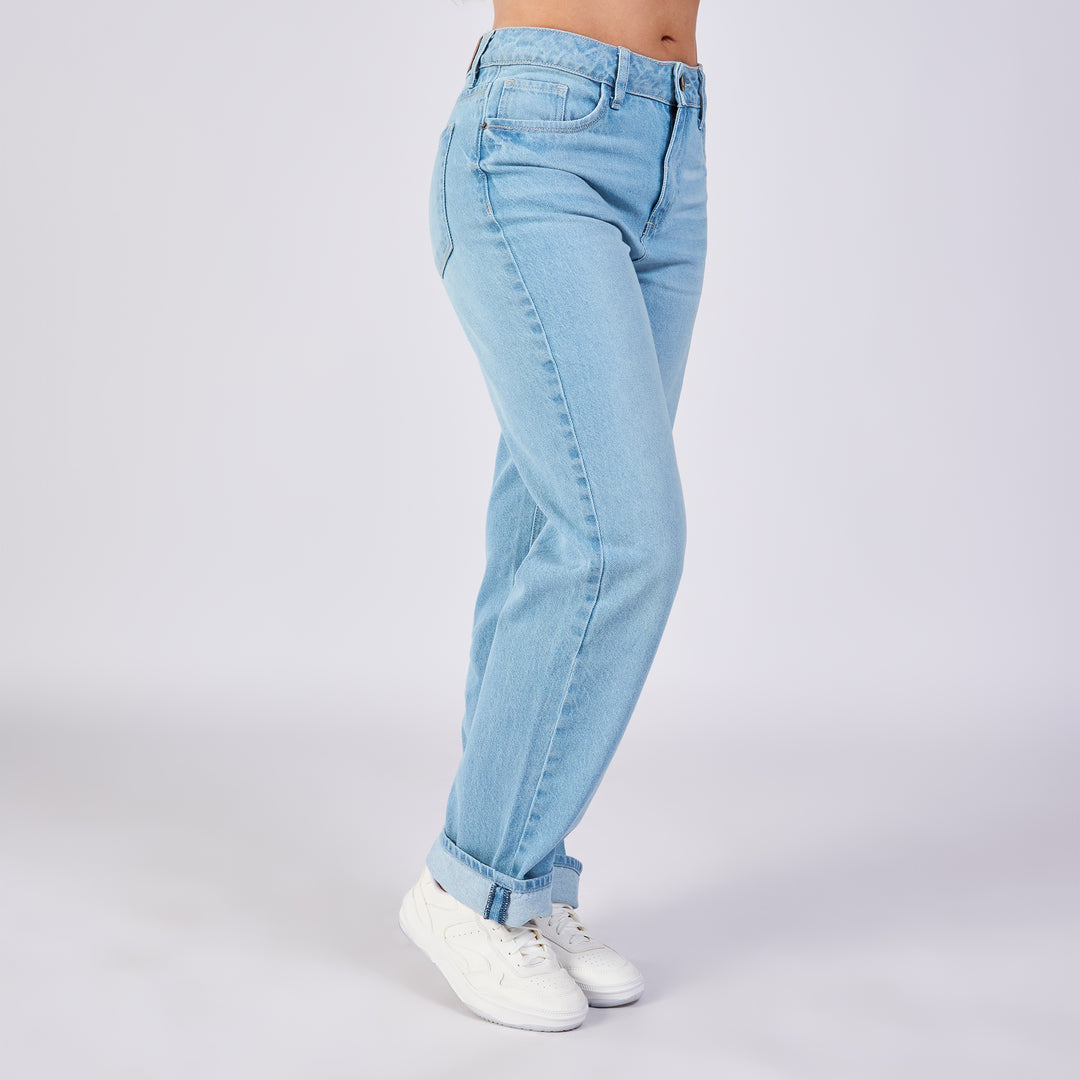 REF: 552697 Jean straight rígido tiro medio 100% algodón, color baby blue