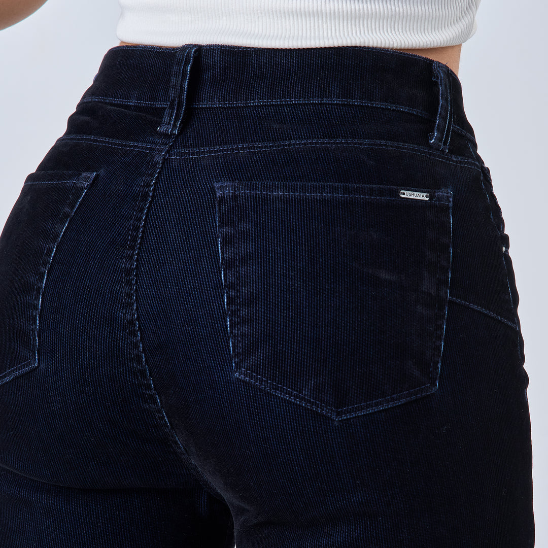 Ref: 552671 Jean straight tiro medio velvet licrado, color azul oscuro
