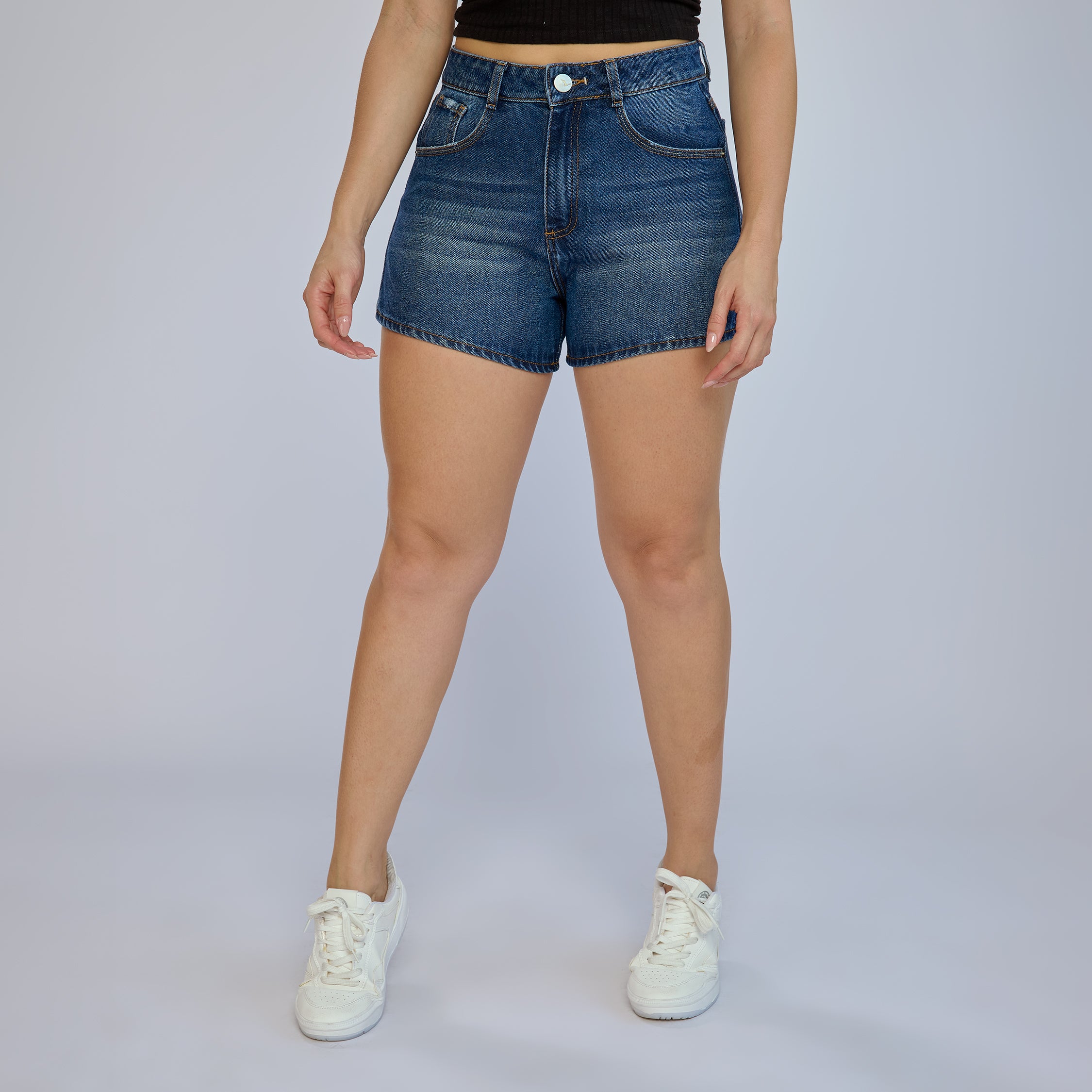 Ref: 556203 Short corto rígido en índigo, color azul oscuro