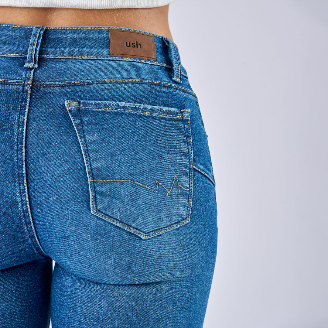 JEAN STRAIGHT BOOT TIRO MEDIO REF: 552719