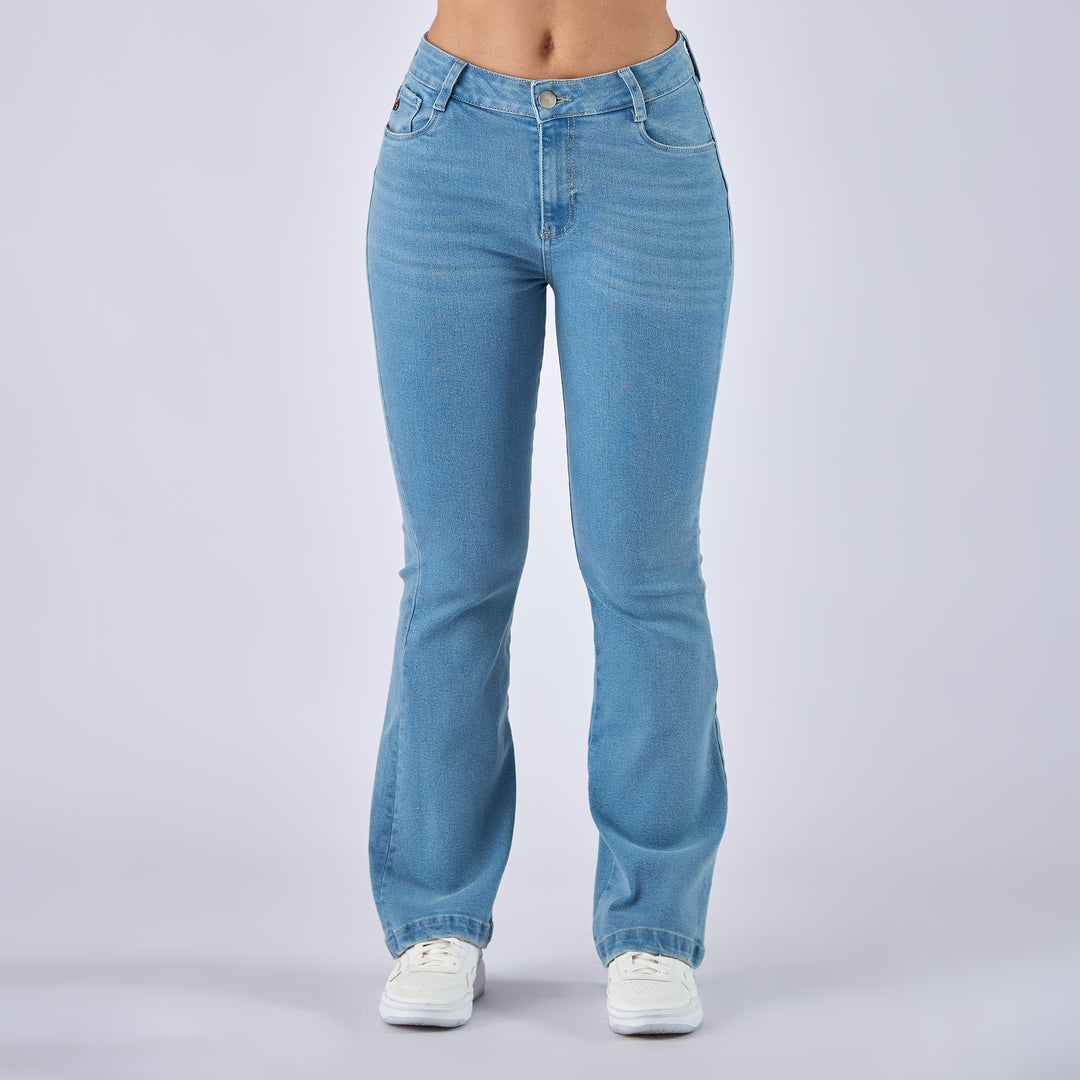 Ref: 552716 Jean dama flare tiro medio licrado, color azul claro