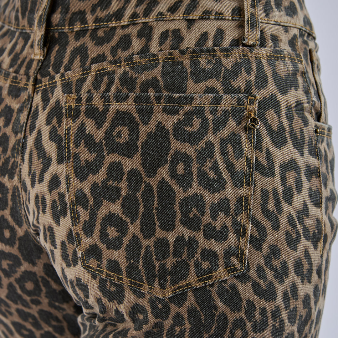 JEAN STRAIGHT BOOT TIRO MEDIO REF: 552766